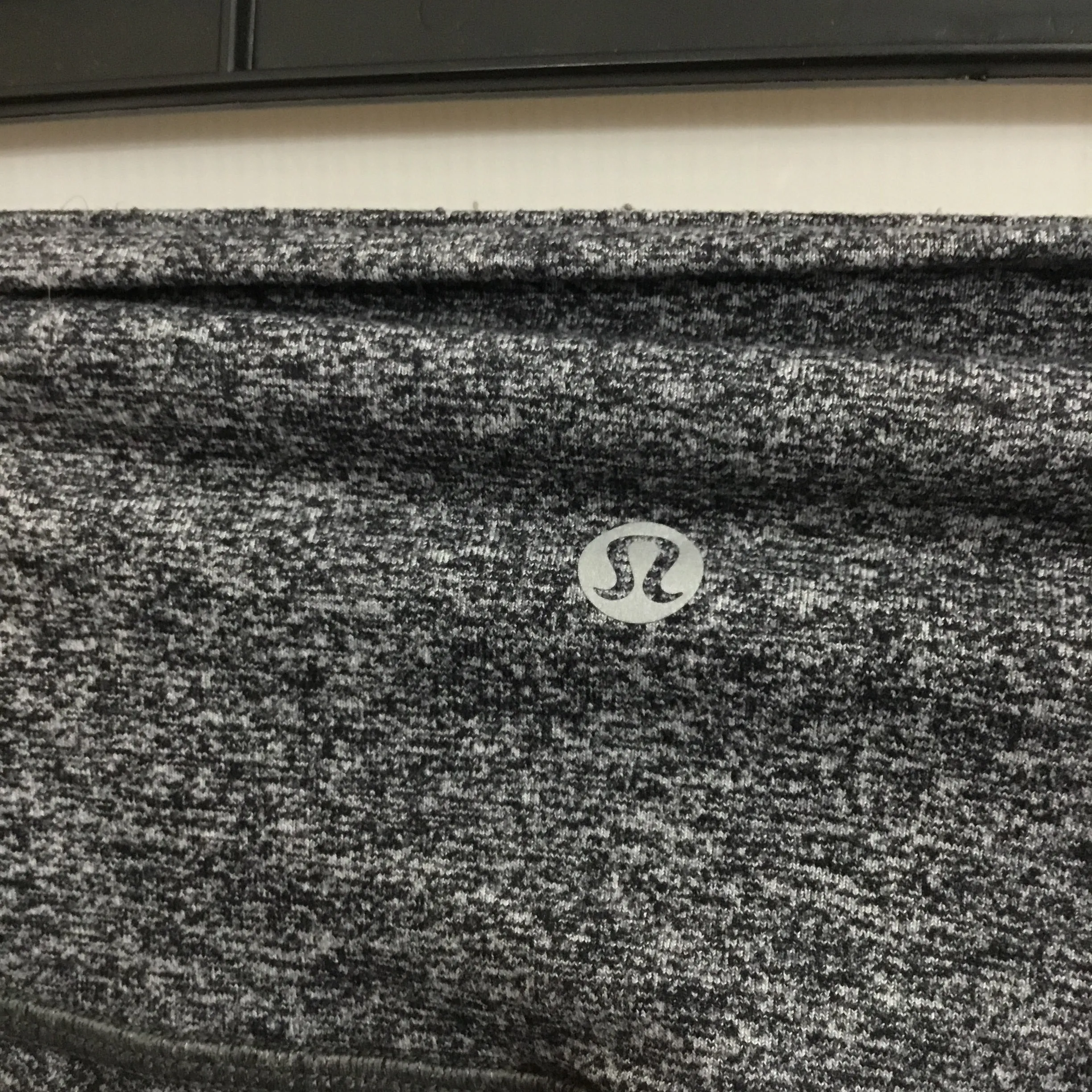 Athletic Leggings By Lululemon  Size: 4